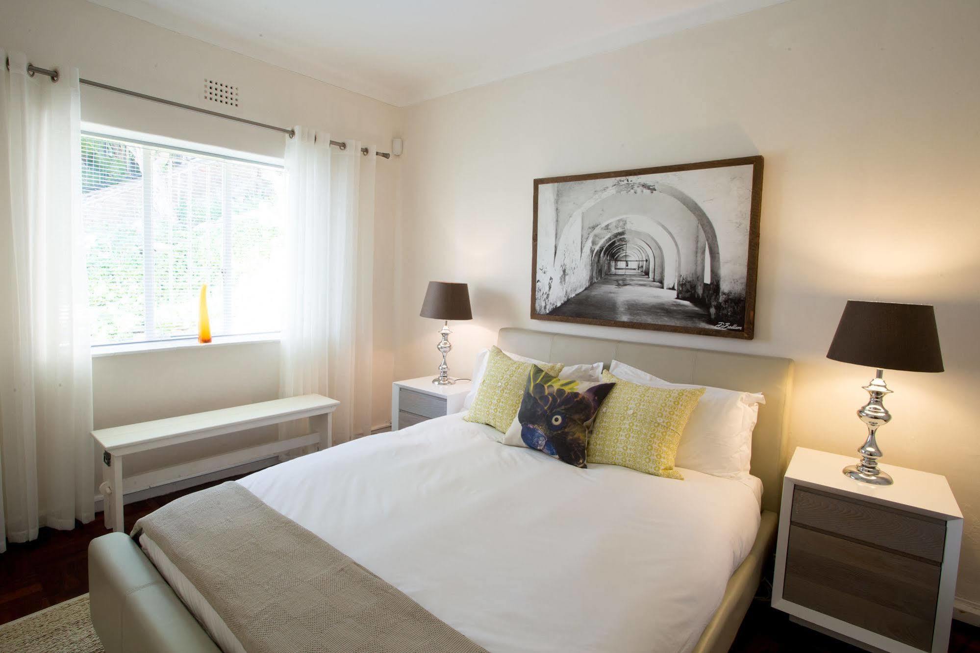 Ferienwohnung Caprice Camps Bay Exterior foto